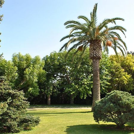 Chic & Country Bed and Breakfast Lecce Exteriör bild