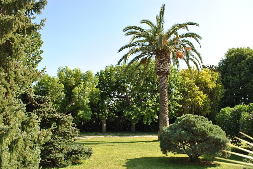 Chic & Country Bed and Breakfast Lecce Exteriör bild
